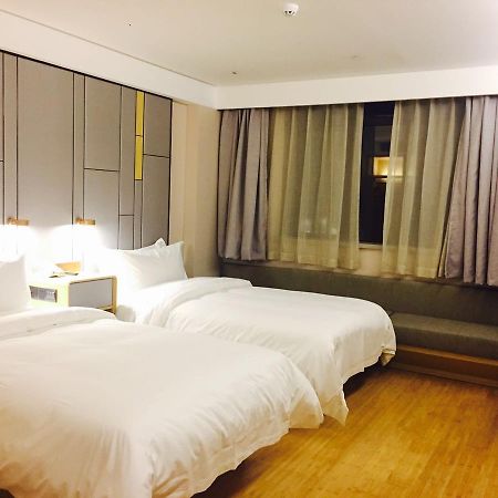 Ss Hotel Xujiahui Шанхай Экстерьер фото